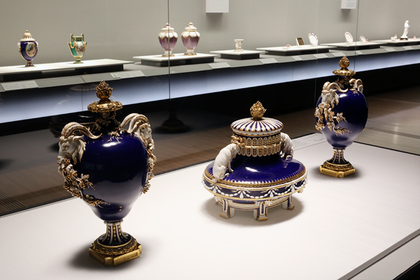 サントリー美術館「フランス宮廷の磁器　セーヴル、創造の300年」