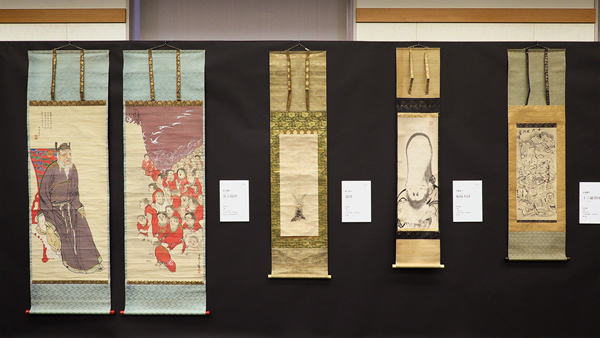 「へそまがりな感性」で日本美術史を展望 ── 府中市美術館 「へそまがりな感性」で日本美術史を展望 ── 府中市美術館