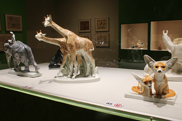 マイセンの動物にテーマを絞った展覧会 ── パナソニック汐留美術館で「マイセン動物園展」
