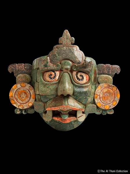 《仮面》翡翠、貝　グアテマラ　3～6世紀　ⓒThe Al Thani Collection
