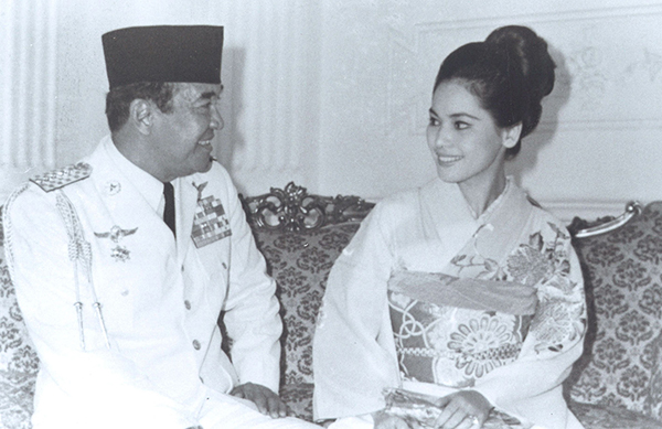 大統領官邸・ムルデカ宮殿にて(1959年)