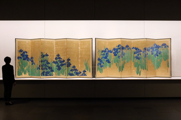 根津美術館「特別展 国宝 燕子花図屏風 歌をまとう絵の系譜」 根津美術館「特別展 国宝 燕子花図屏風 歌をまとう絵の系譜」
