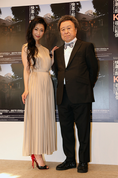 快楽の館 K 篠山紀信 IM動画ニュース 「快楽の館」オープニング 篠山紀信と壇蜜 - YouTube