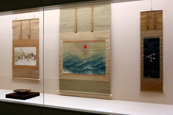葛飾応為の傑作《夜桜美人図》、1/2から展示 ── メナード