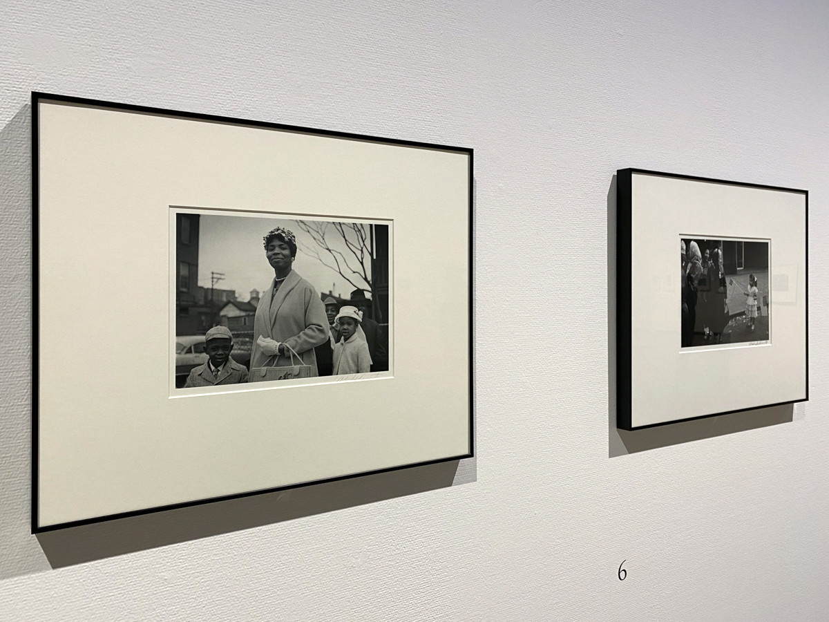 「シカゴ、シカゴ」より (左から)《シカゴ 街》1959-61年 / 《シカゴ こども》1959-61年 ともに 東京都写真美術館蔵 ©高知県, 石元泰博フォトセンター