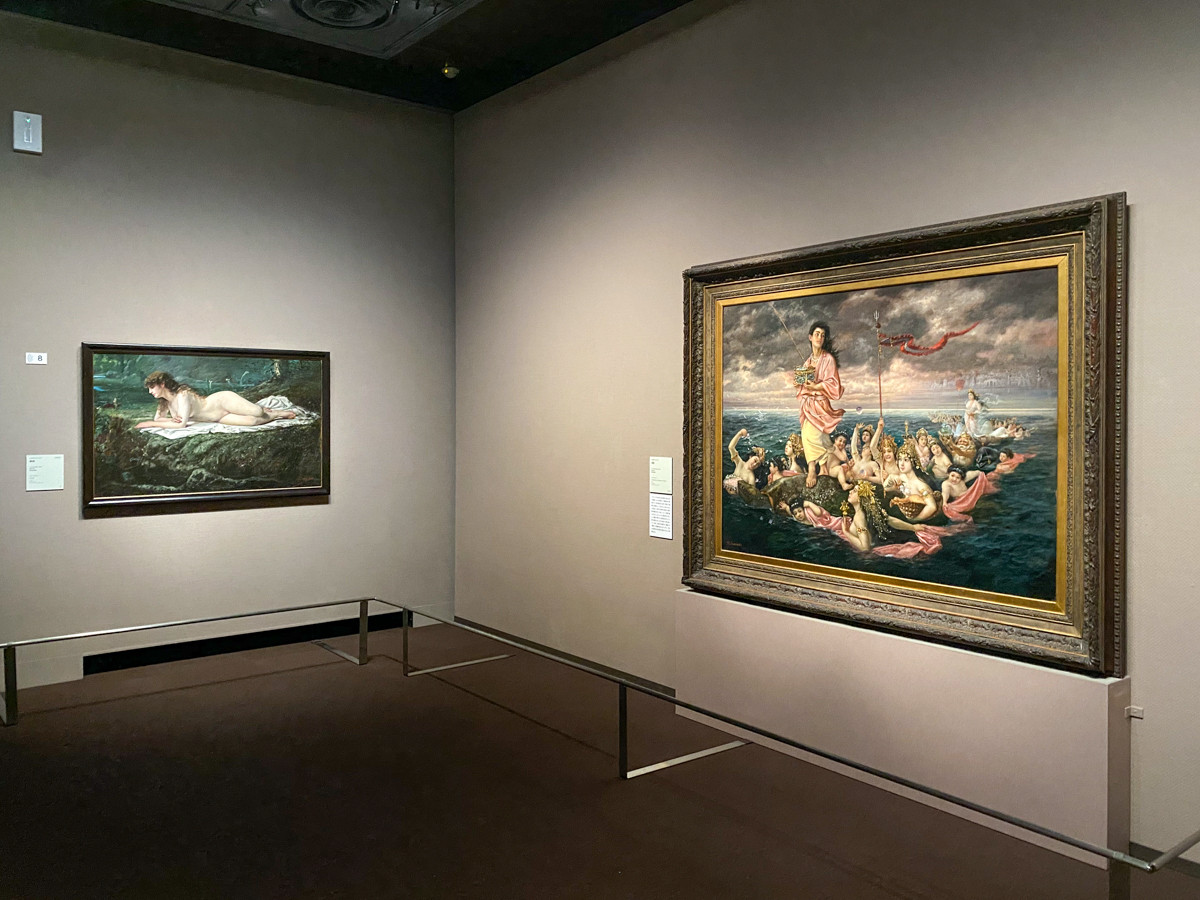 第5章「東洋の宴」　（左から）重要文化財 山本芳翠《裸婦》1880（明治13）年頃 岐阜県美術館 ／ 山本芳翠《浦島》1893-95（明治26-28）年頃 岐阜県美術館