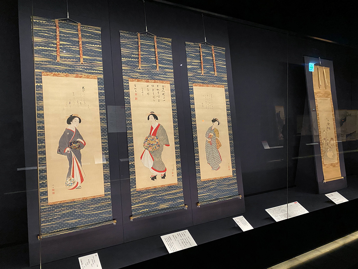 (左から)円山応挙・源琦《三美人図》天明3年(1783) / 円山応挙《子犬に綿図》18世紀後半