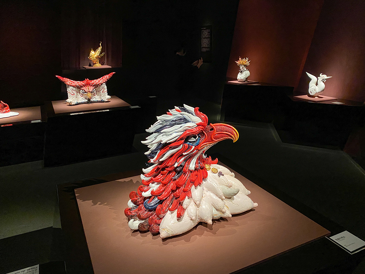 菊池寛実記念 智美術館「三輪龍氣生の陶 命蠢く」展 会場