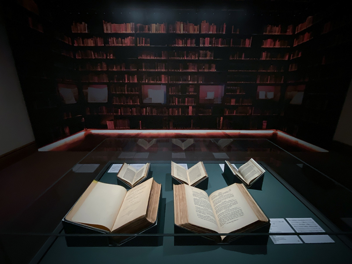 三菱一号館美術館「三菱創業150周年記念　三菱の至宝展」会場