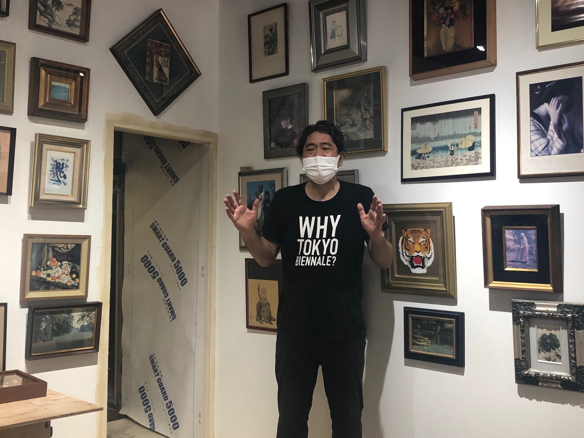 「東京ビエンナーレ2020/2021」会場 優美堂、総合ディレクター・中村政人