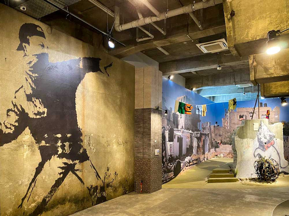 寺田倉庫 G1ビル「バンクシーって誰?展」会場