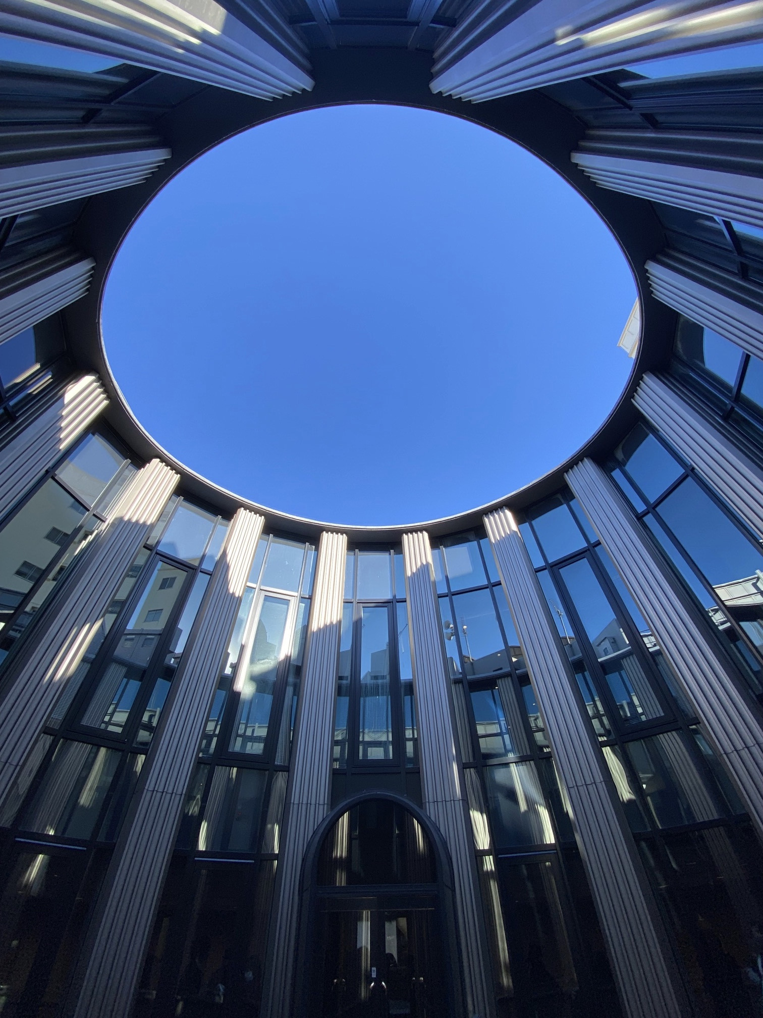 渋谷区立松濤美術館「白井晟一 入門 第2部」会場 ブリッジから見た吹き抜け