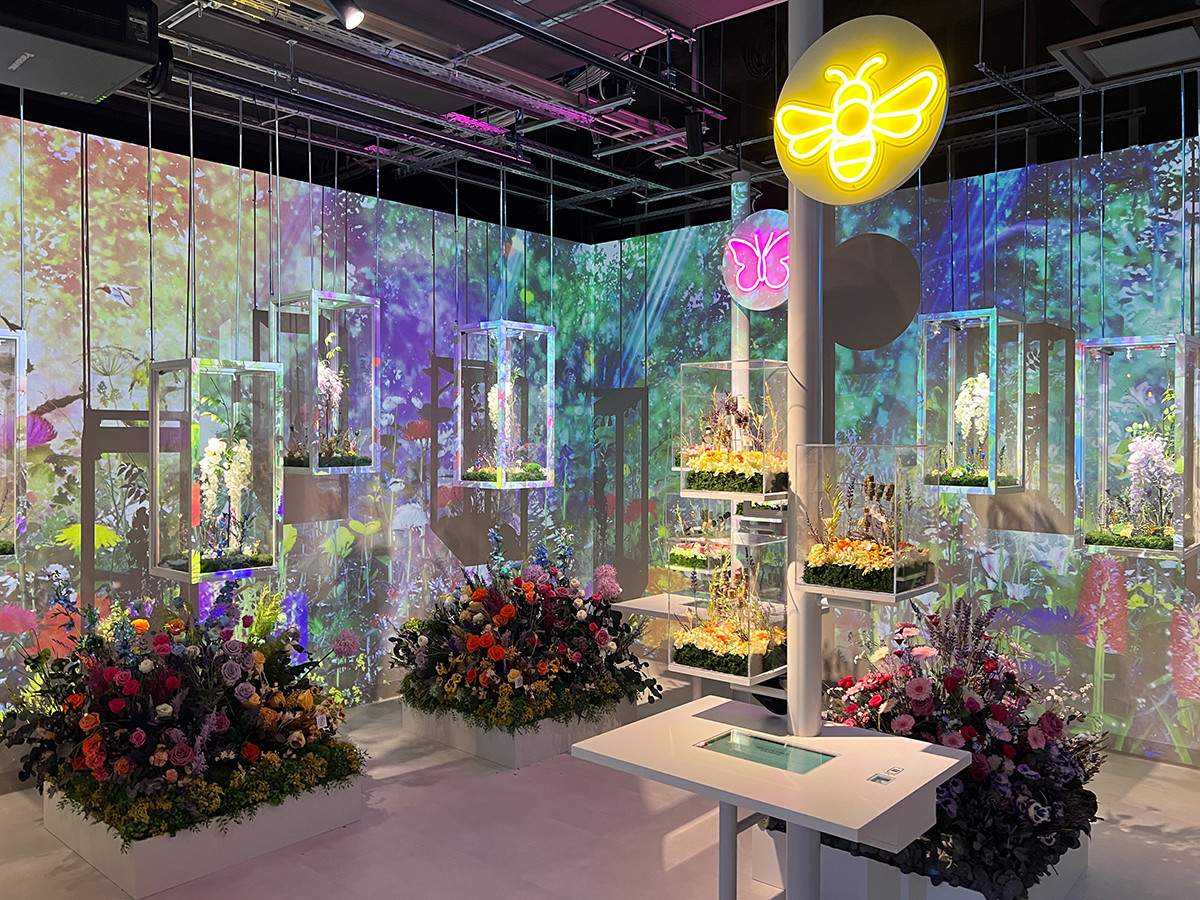 「NAKED FLOWERS FOR YOU」会場より WILD FLOWER GARDEN(ワイルド フラワー ガーデン)