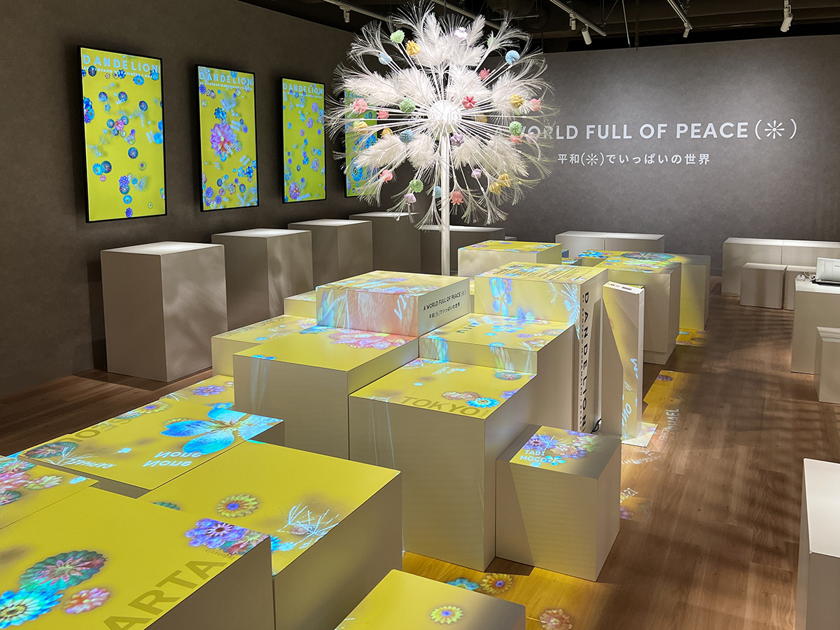 「NAKED FLOWERS FOR YOU」会場より NAKED FLOWERS CAFÉ(ネイキッド フラワーズ カフェ)