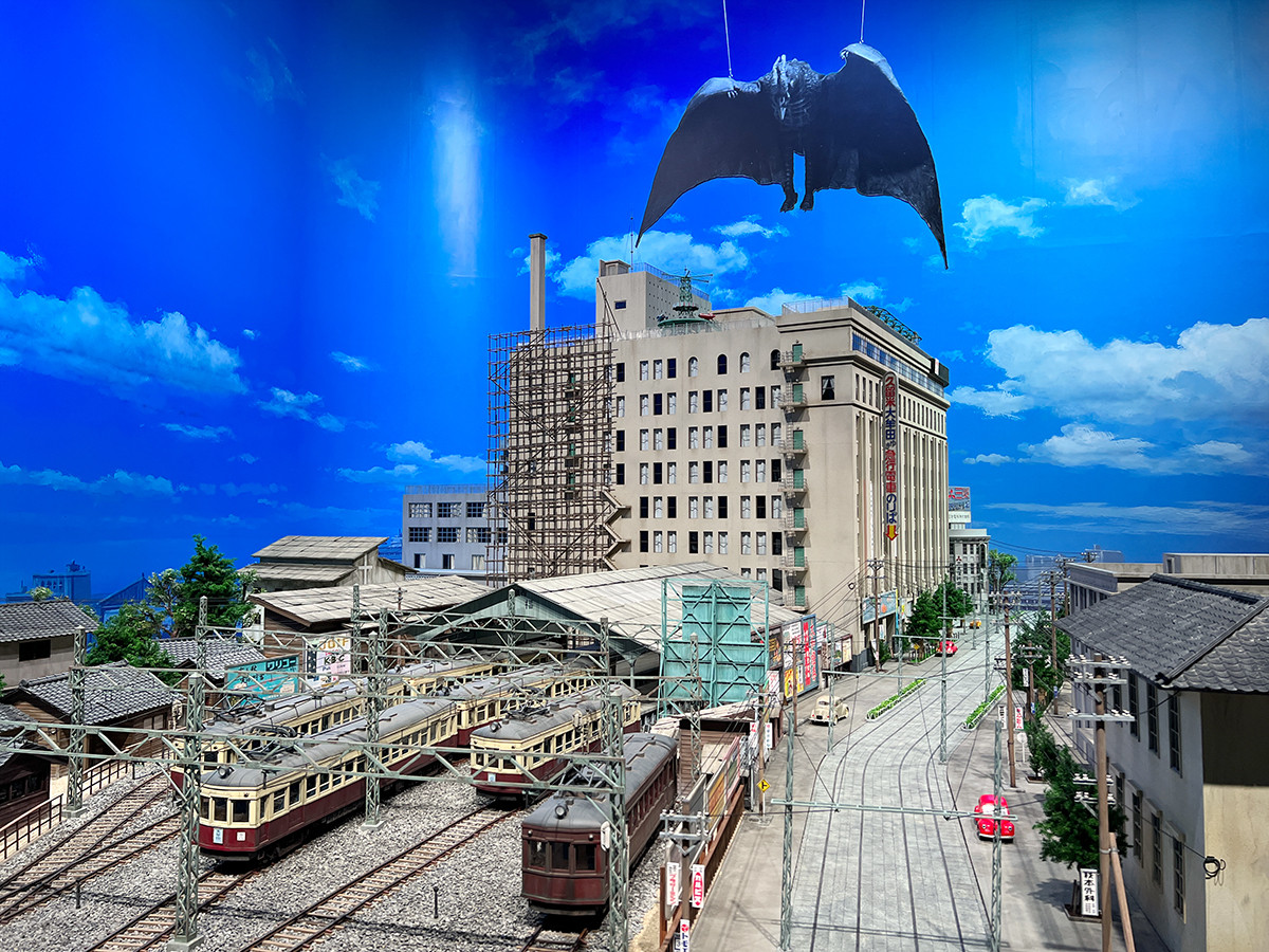 東京都現代美術館「生誕100年 特撮美術監督　井上泰幸展」会場