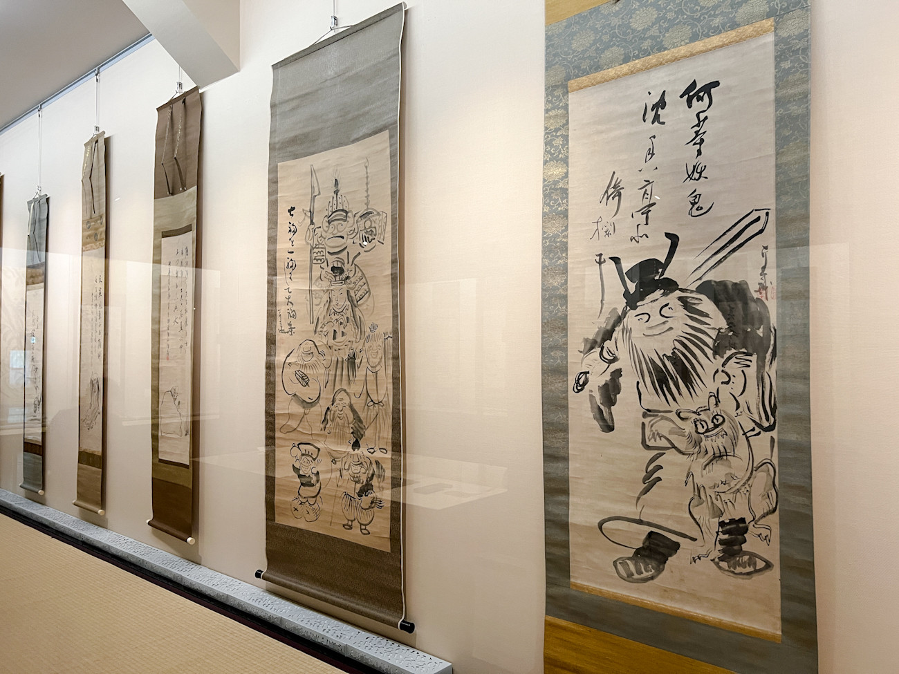 永青文庫「仙厓ワールド ―また来て笑って!仙厓さんのZen Zen 禅画―」会場
