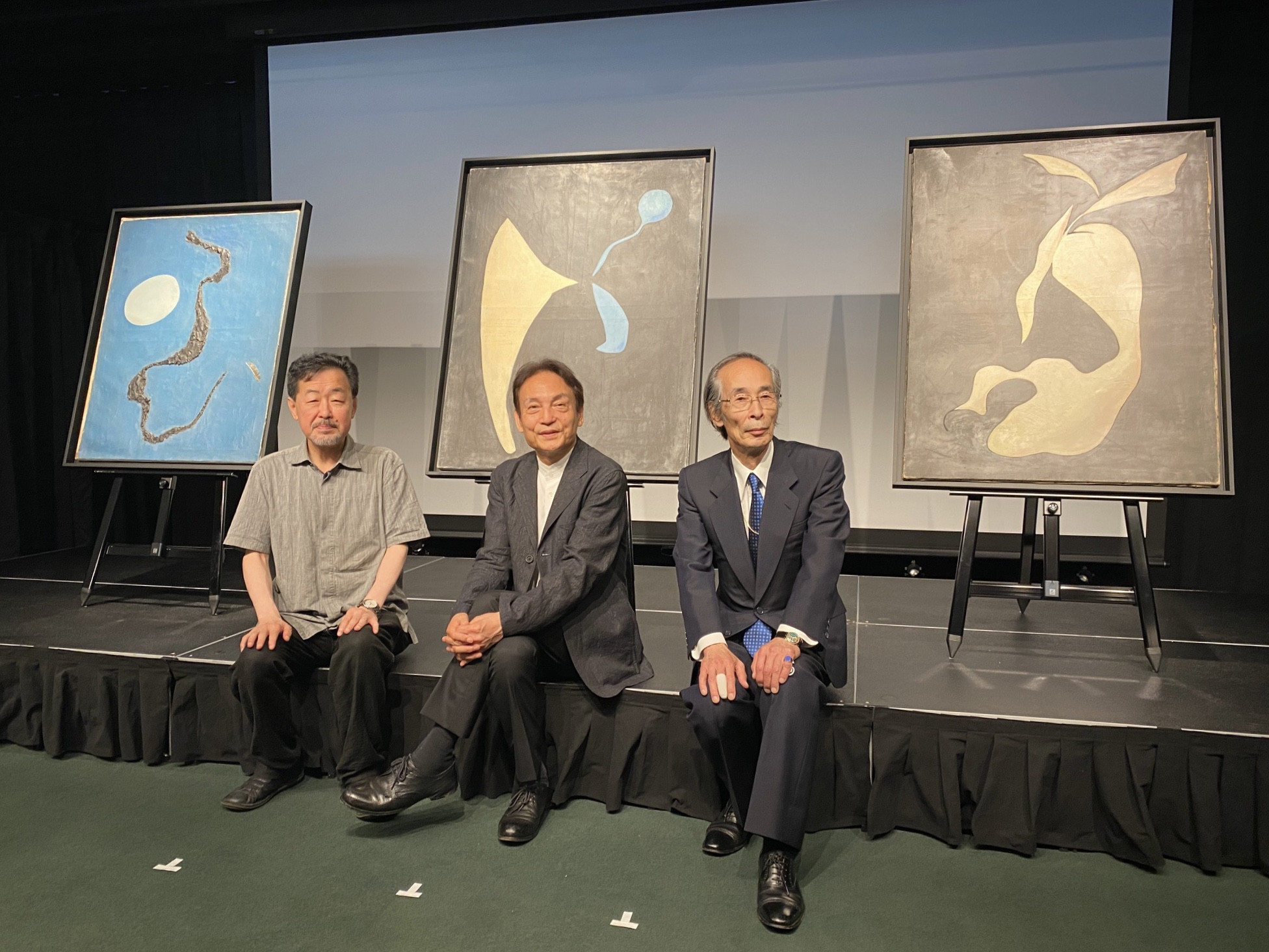 「岡本太郎、新発見！」記者発表会 渋谷ヒカリエ8/COURT会場 （左から）岡本太郎記念館 館長 平野暁臣、美術史家 山下裕二、絵画修復士 吉村絵美留