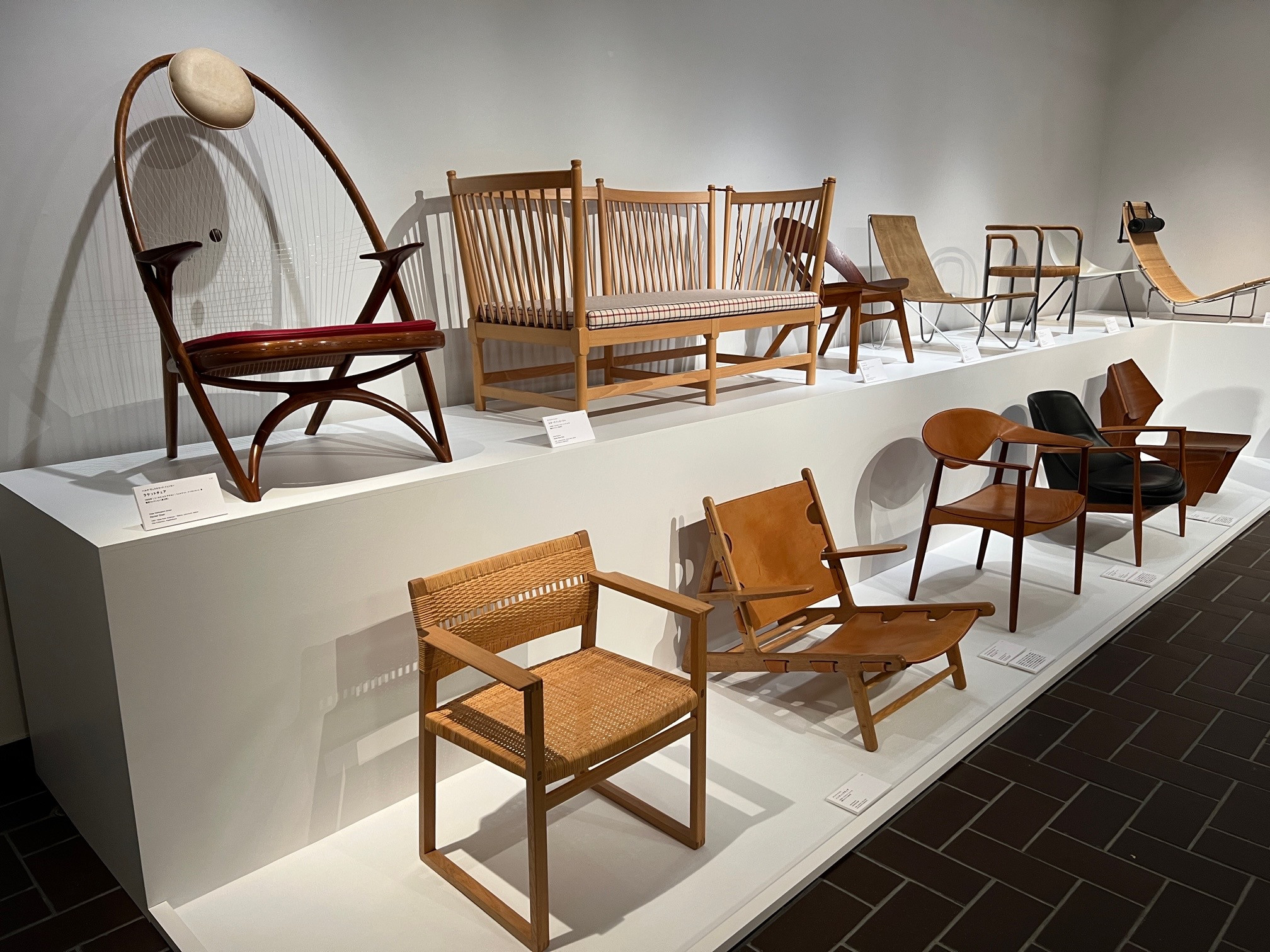 北欧デザインの巨匠 ― 東京都美術館で「フィン・ユールとデンマークの