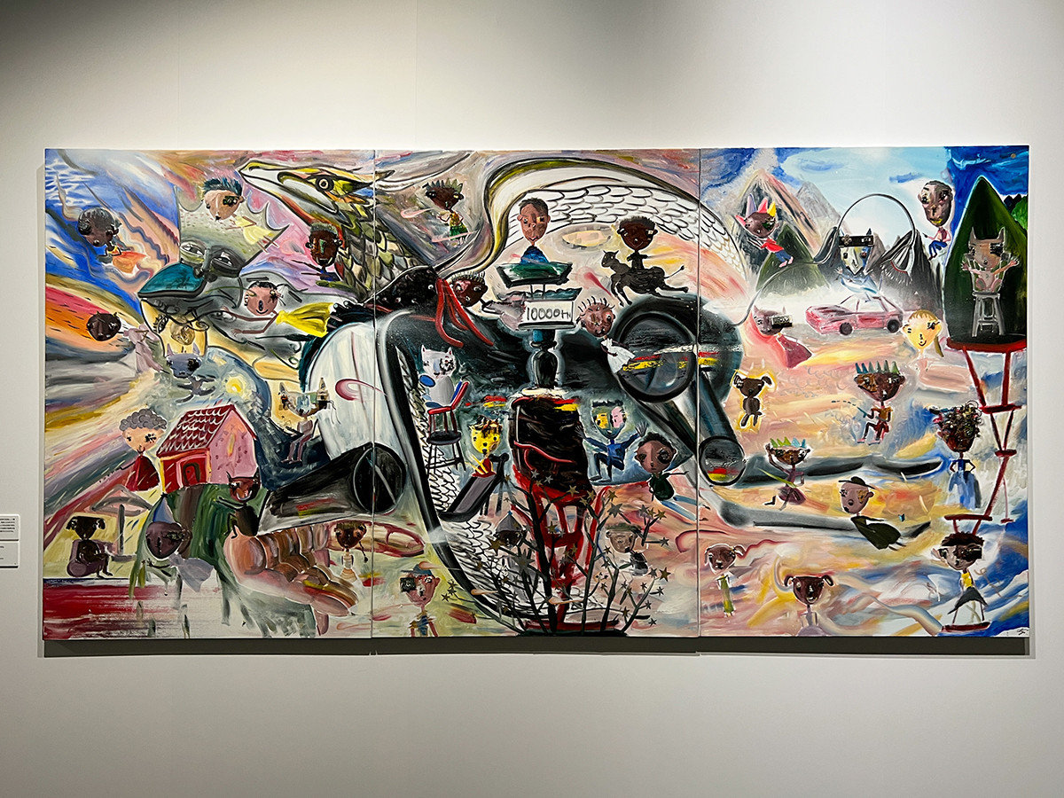 上野の森美術館「長坂真護展 Still A “BLACK” STAR Supported by なんぼや」会場より 長坂真護《Let‘s Go Diversity》2020