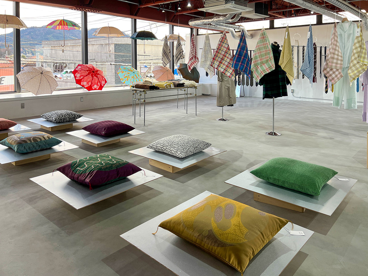 「FUJI TEXTILE WEEK 2022 アート展」会場