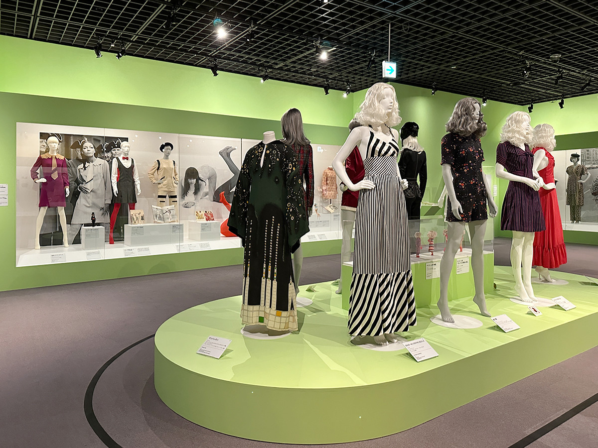 Bunkamura ザ･ミュージアム「マリー・クワント展」会場より　第4章「ファッションの解放」