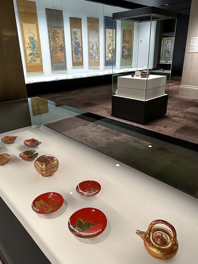 静嘉堂文庫美術館「初春を祝う ― 七福うさぎがやってくる!」会場