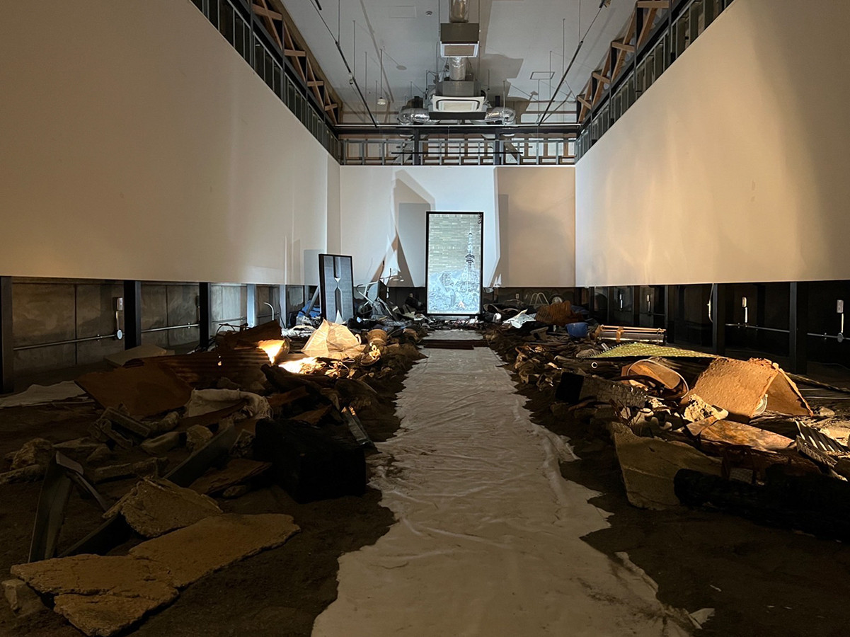 寺田倉庫 G3 6F「挾土秀平『土に降る』」会場