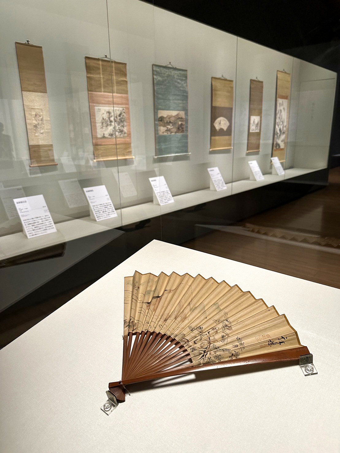 サントリー美術館「没後190年 木米」会場