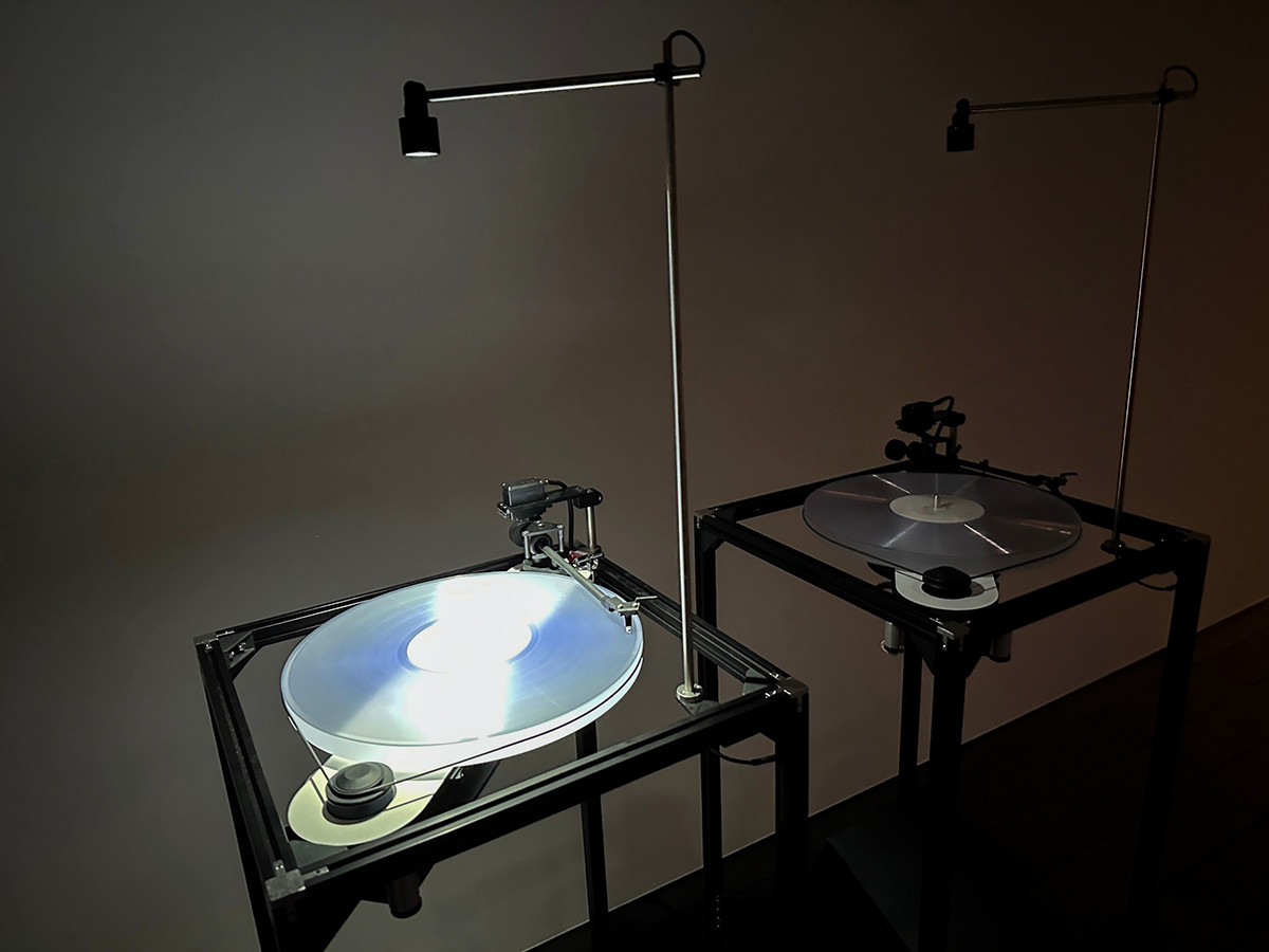 アーティゾン美術館「ダムタイプ｜2022: remap」会場