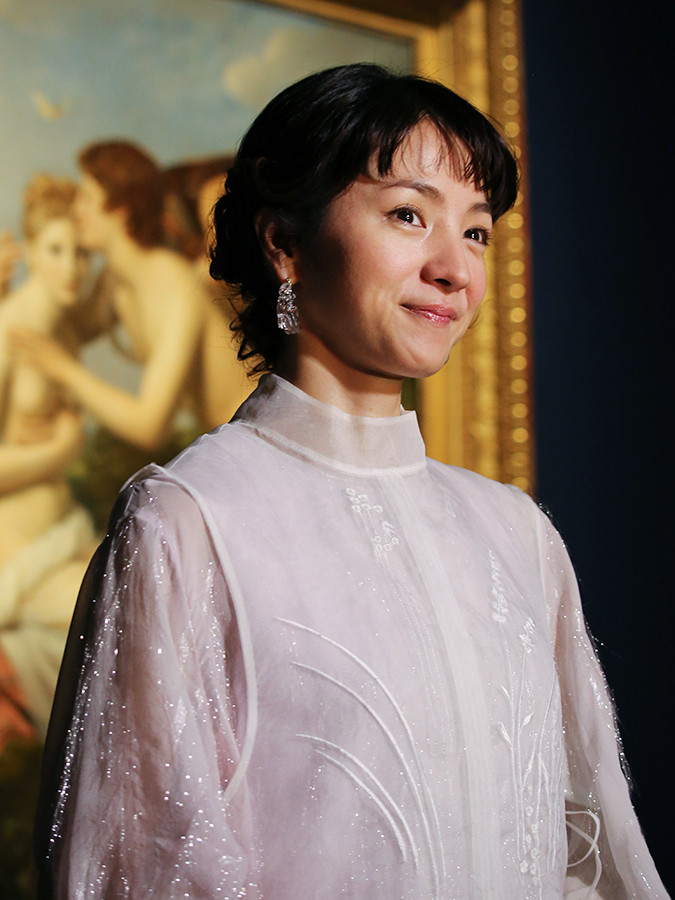 国立新美術館「ルーヴル美術館展 愛を描く」“案内人”の、満島ひかりさん