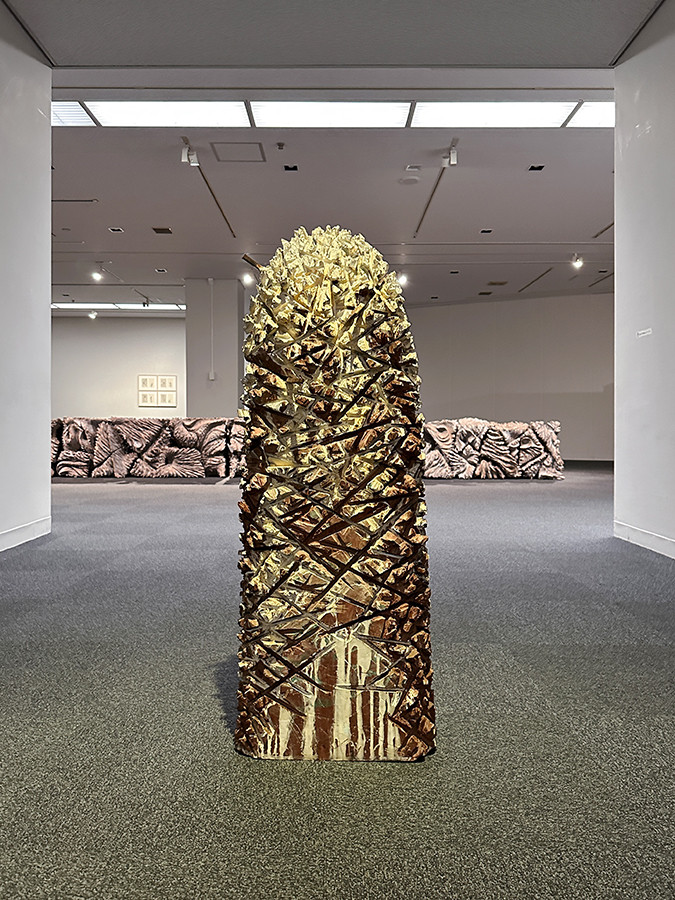 埼玉県立近代美術館「戸谷成雄 彫刻」会場より 《森-Ⅰ》1984