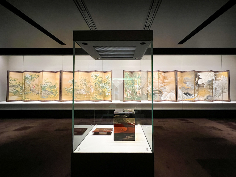 静嘉堂文庫美術館「明治美術狂想曲」会場