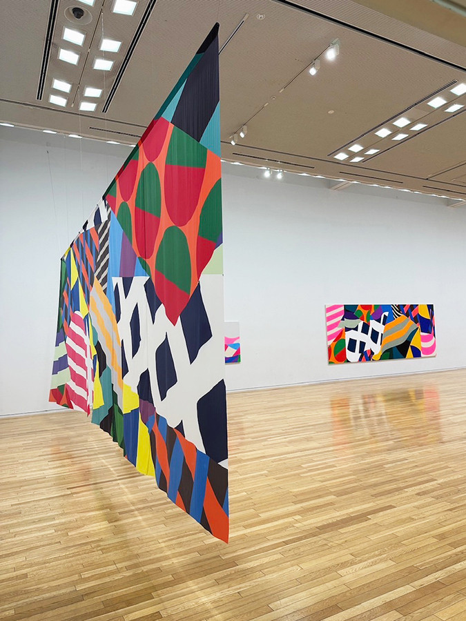 東京オペラシティ アートギャラリー「今井俊介 スカートと風景」会場