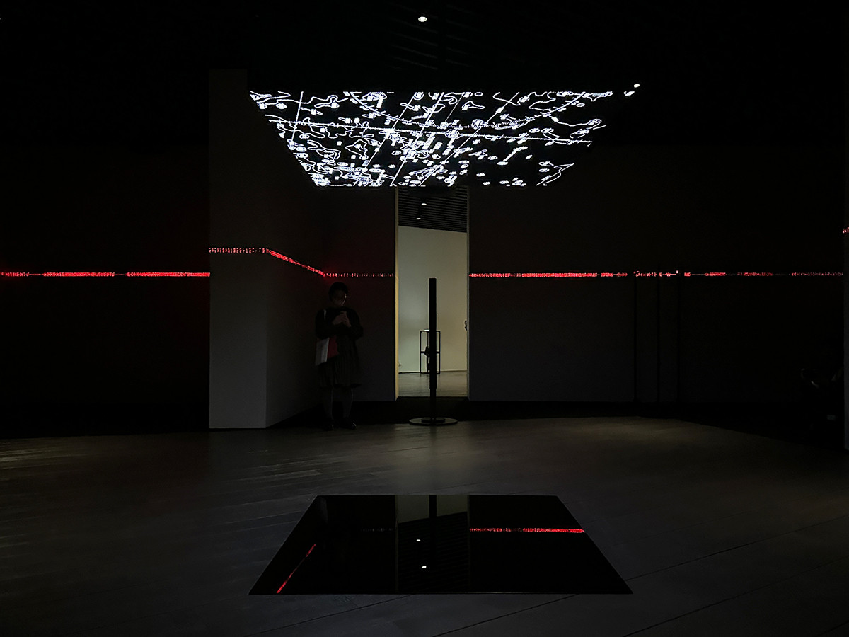 アーティゾン美術館「第59回ヴェネチア・ビエンナーレ国際美術展日本館展示帰国展　ダムタイプ｜2022: remap」展示風景