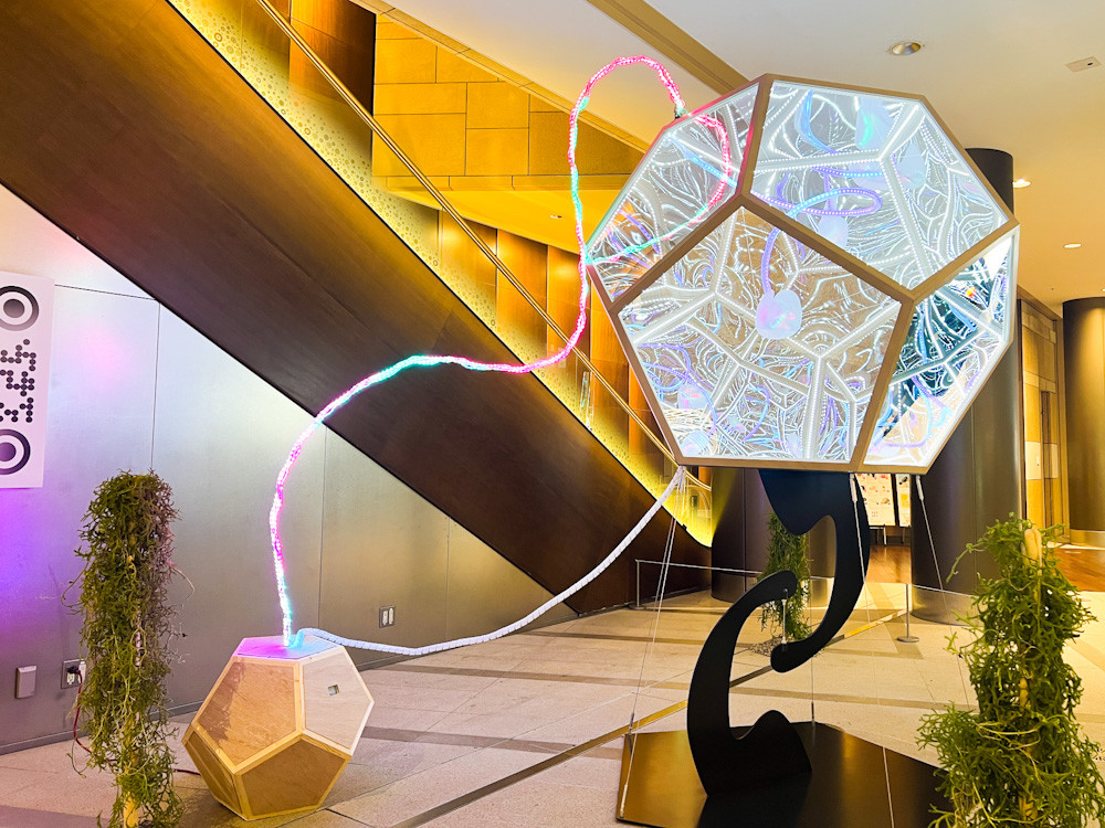 六本木アートナイト会場より 大小島真木 + Maquis 《SHUKU》