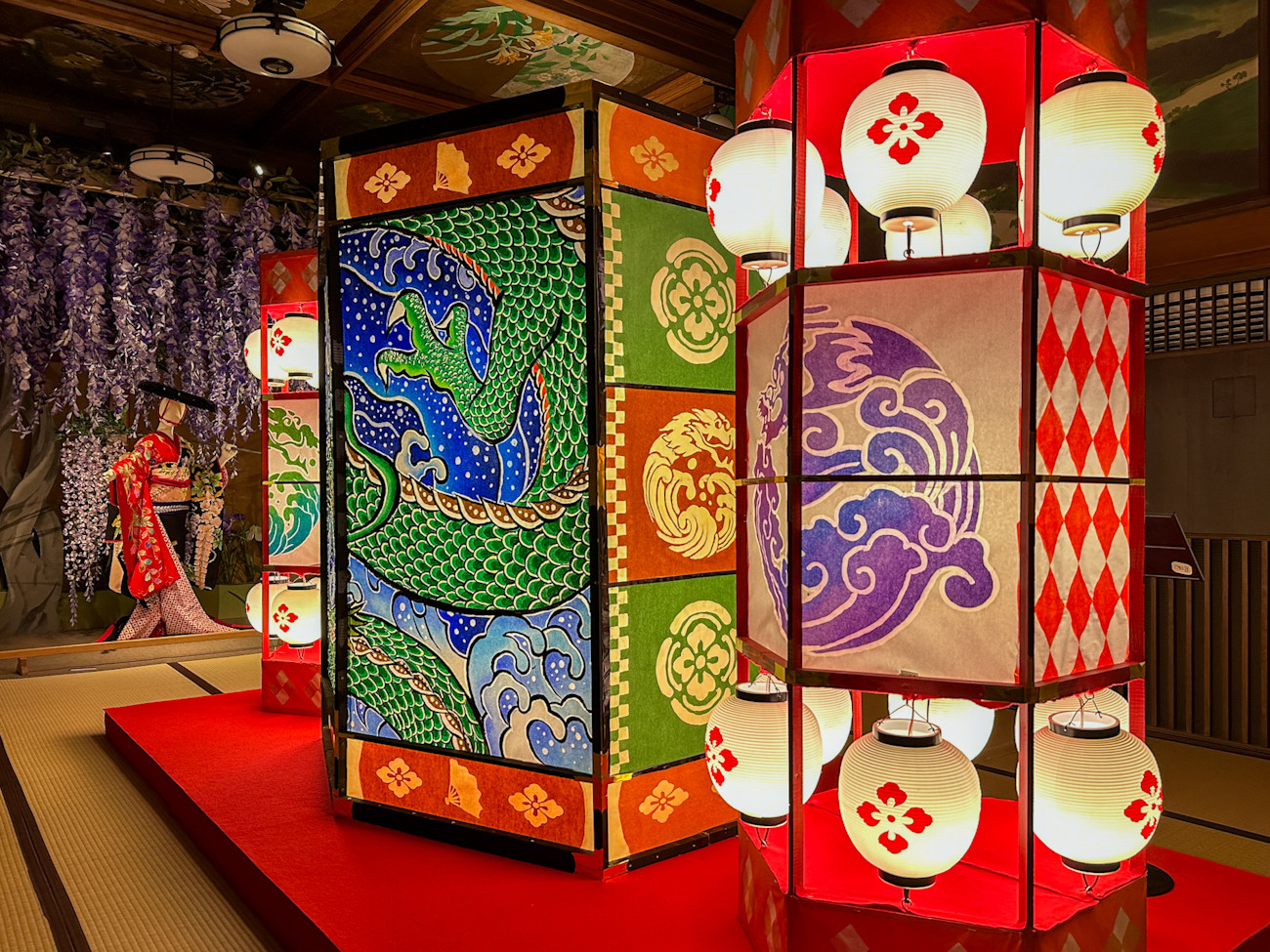 ホテル雅叙園東京「百段階段」「和のあかり×百段階段2023 ~極彩色の百鬼夜行~」会場