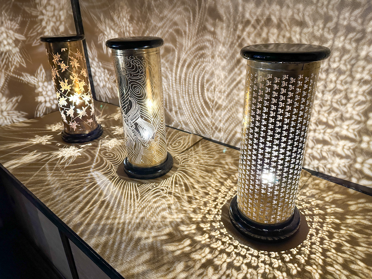 ホテル雅叙園東京「百段階段」「和のあかり×百段階段2023 ~極彩色の百鬼夜行~」会場