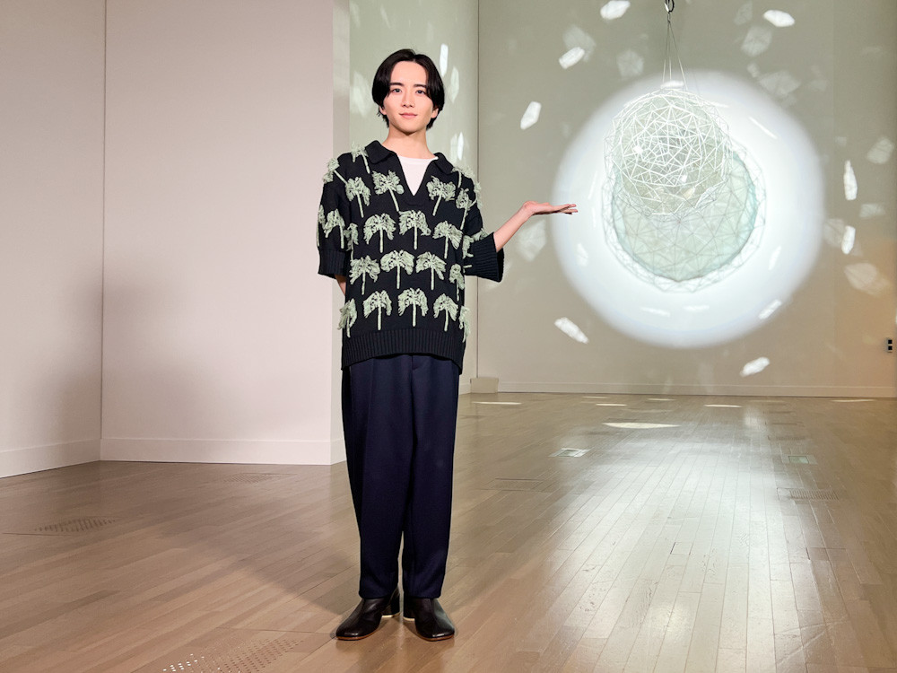 国立新美術館「テート美術館展 光 ― ターナー、印象派から現代へ」会場より 板垣李光人さん