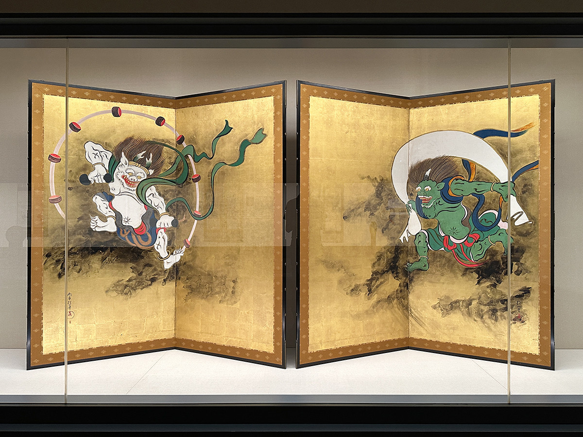 出光美術館「日本の美・鑑賞入門 しりとり日本美術」会場より 《風神雷神図屏風》酒井抱一 江戸時代 出光美術館