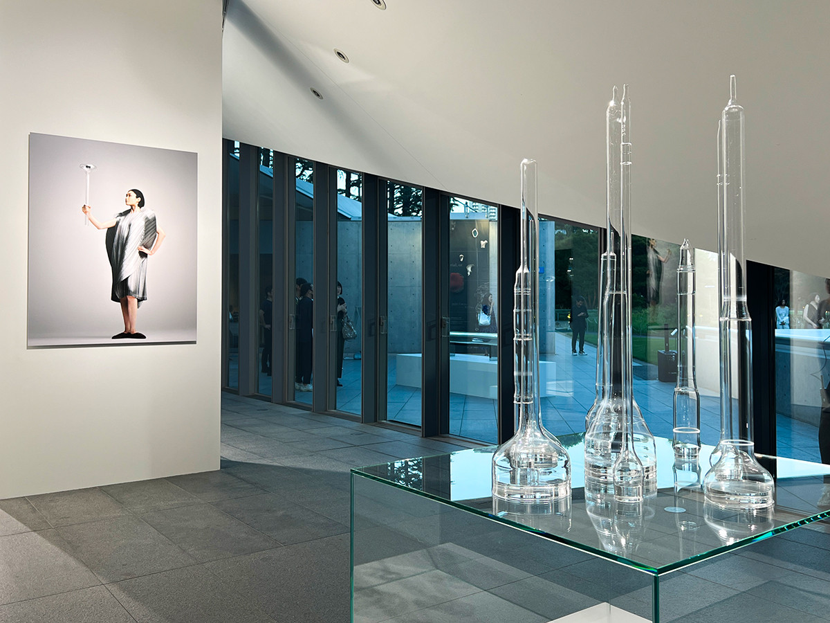 21_21 DESIGN SIGHTギャラリー3「吉岡徳仁 FLAME ガラスのトーチとモニュメント」展 会場