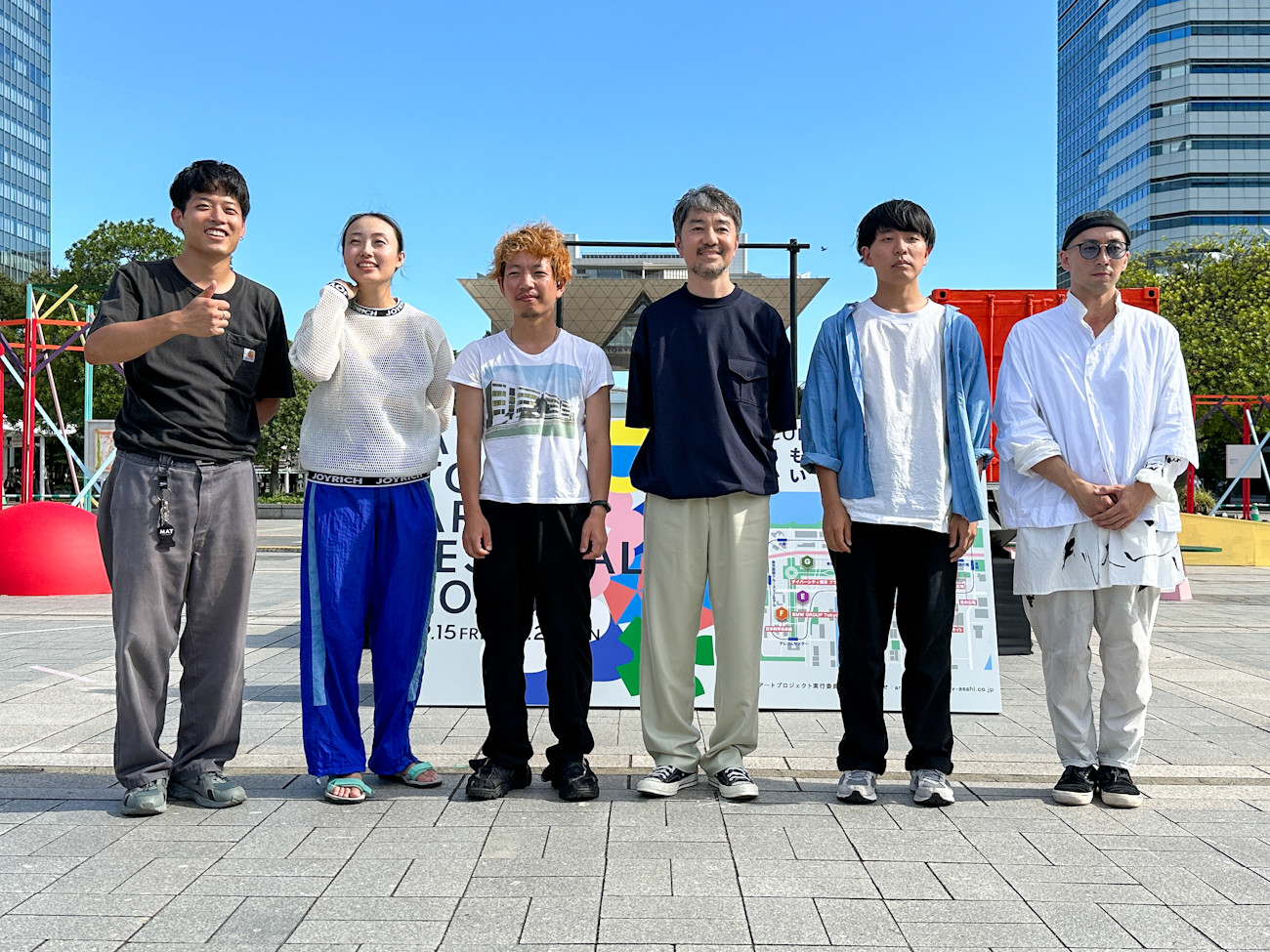 (左から)石毛健太、渡辺志桜里、吉田山、長場雄、井上岳、上西隆史