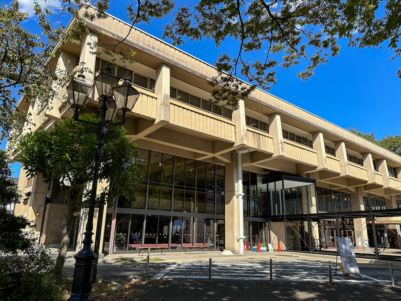 さいたま国際芸術祭 メイン会場「旧市民会館おおみや」