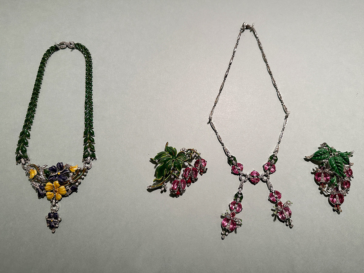 コスチュームジュエリー 美の変革者たち シャネル、スキャパレッリ