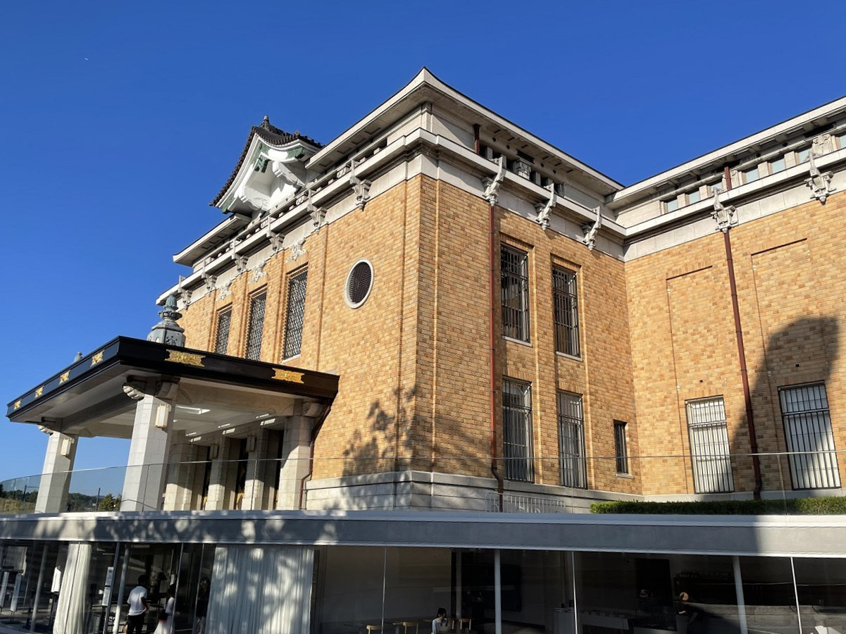 京都市京セラ美術館外観
