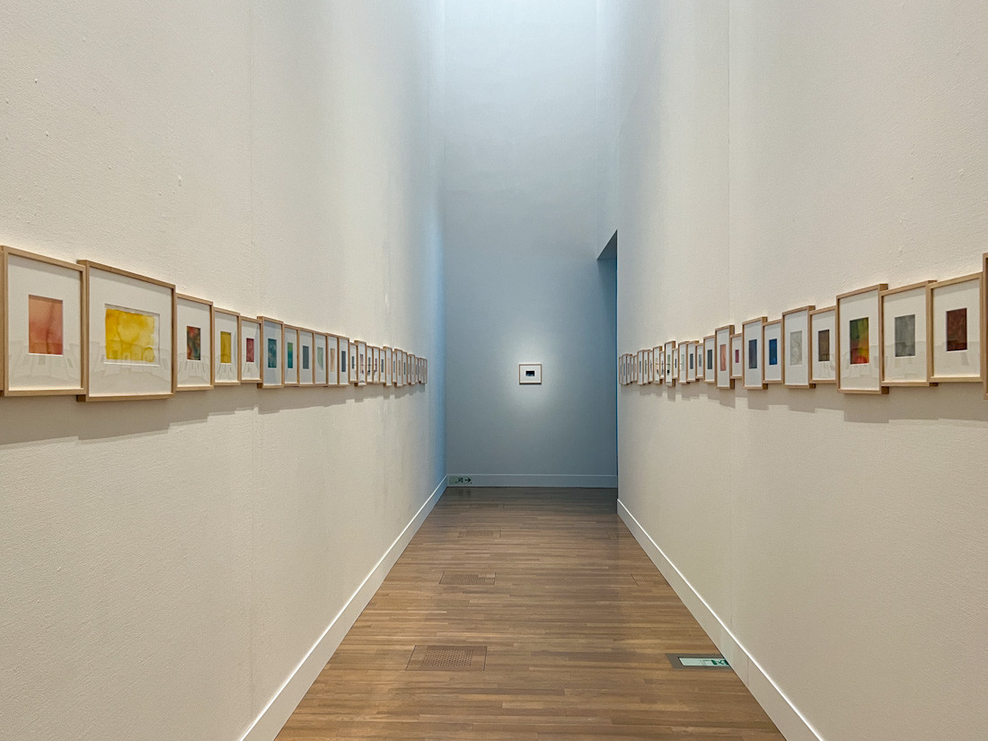 国立新美術館「大巻伸嗣 Interface of Being 真空のゆらぎ」会場