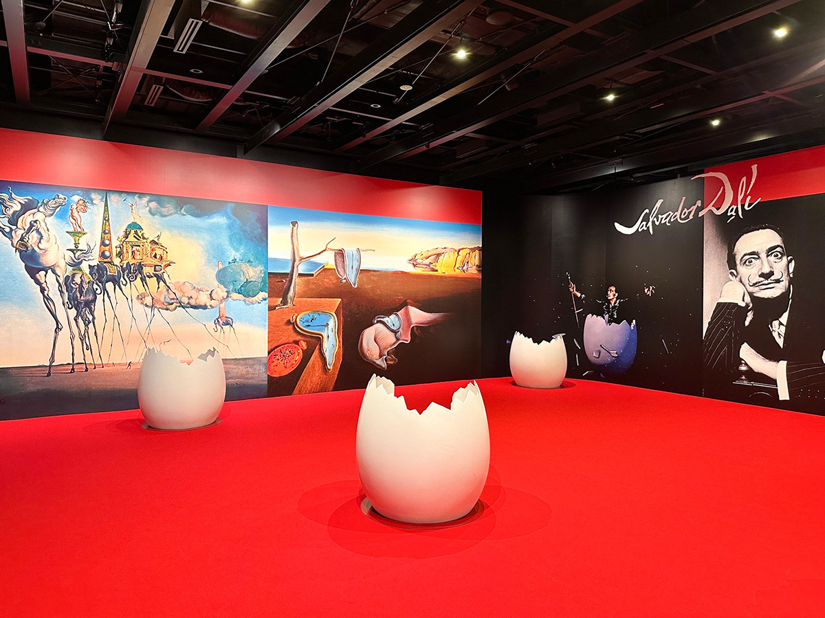 角川武蔵野ミュージアム「サルバドール・ダリ ― エンドレス・エニグマ 永遠の謎 ―」会場 ©角川武蔵野ミュージアム