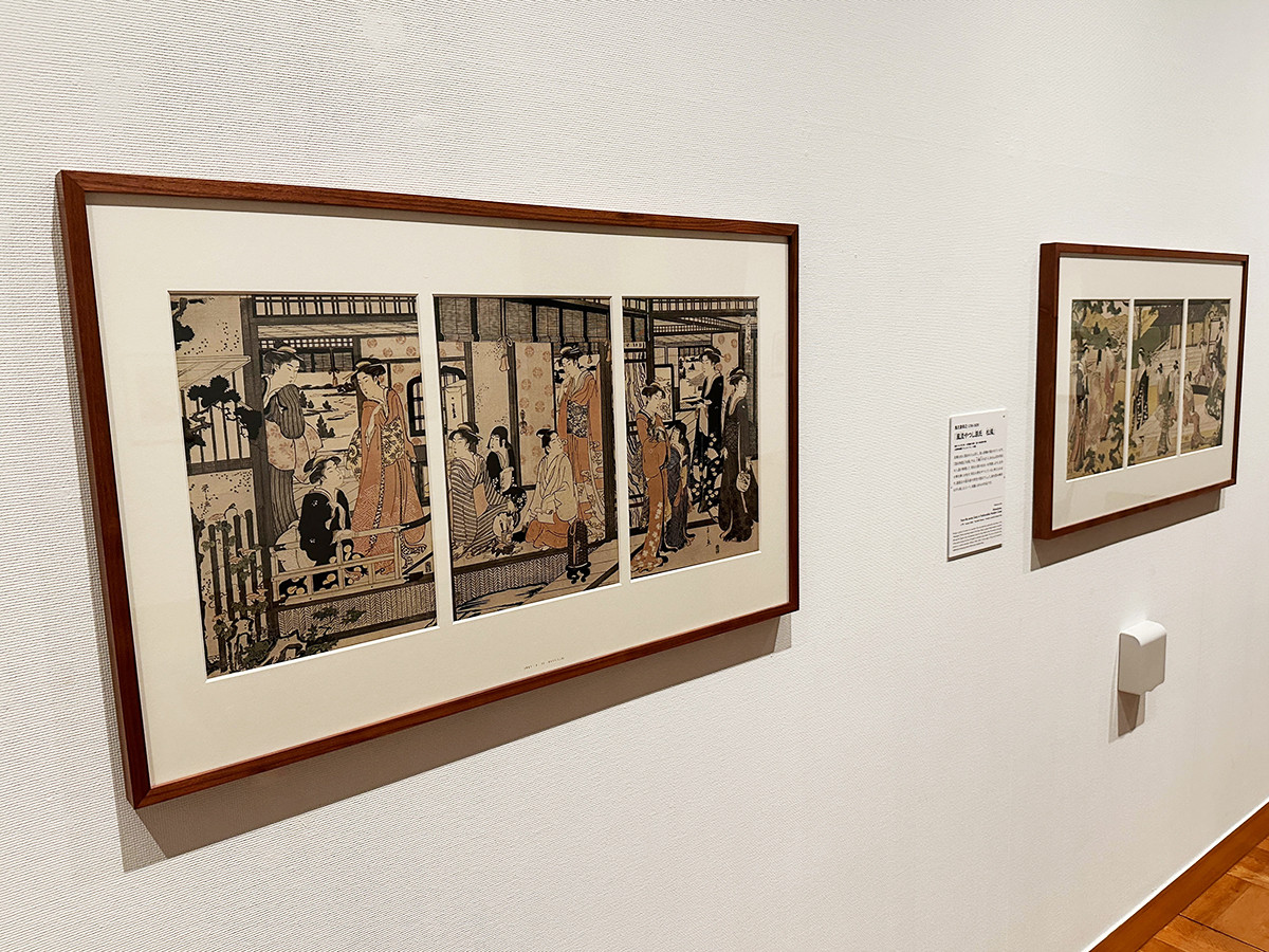 千葉市美術館「サムライ、浮世絵師になる！鳥文斎栄之展」会場より　（左から）鳥文斎栄之《風流やつし源氏　朝顔》天明7-8年（1787-88）頃　大英博物館蔵 &nbsp;／ 鳥文斎栄之 《風流やつし源氏　松風》寛成4年（1792）頃　大英博物館蔵［ともに全期間展示］