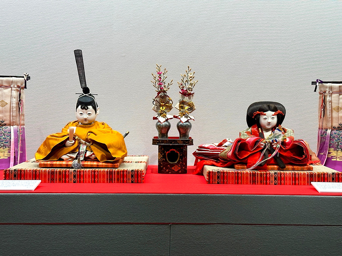 静嘉堂＠丸の内「岩﨑家のお雛さま」会場