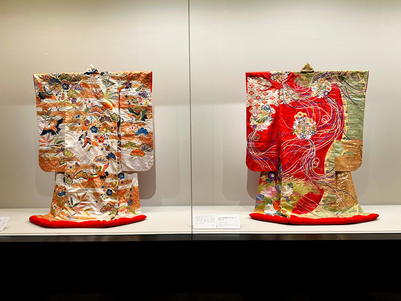 静嘉堂＠丸の内「岩﨑家のお雛さま」会場