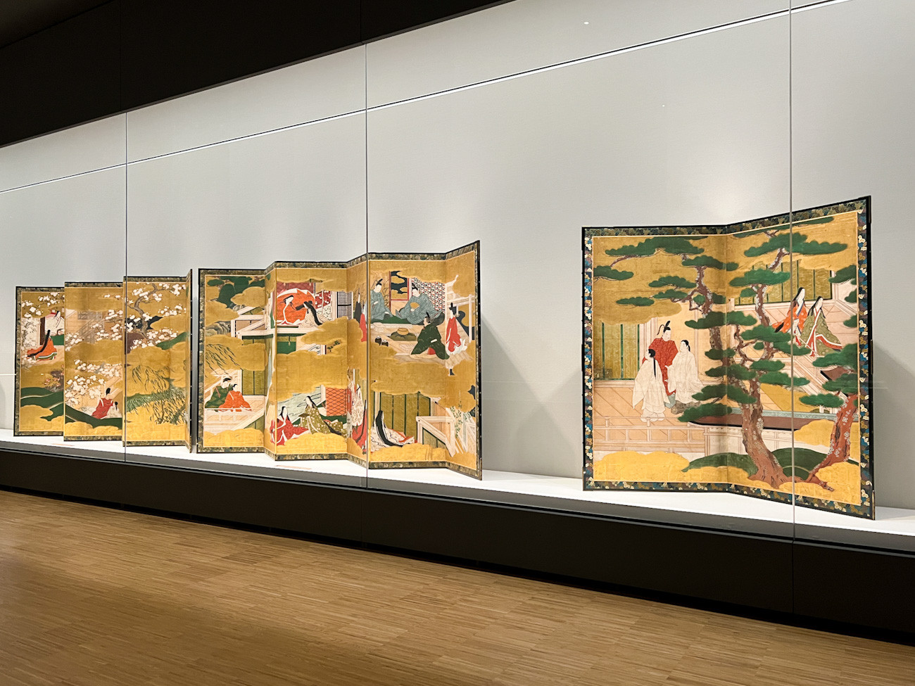 皇居三の丸尚蔵館「近世の御所を飾った品々」会場